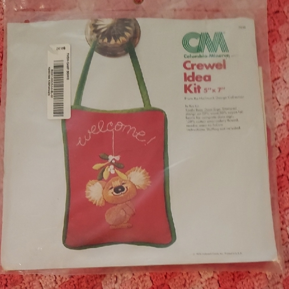 Hallmark Crewel Idea Kit - Red and Green
